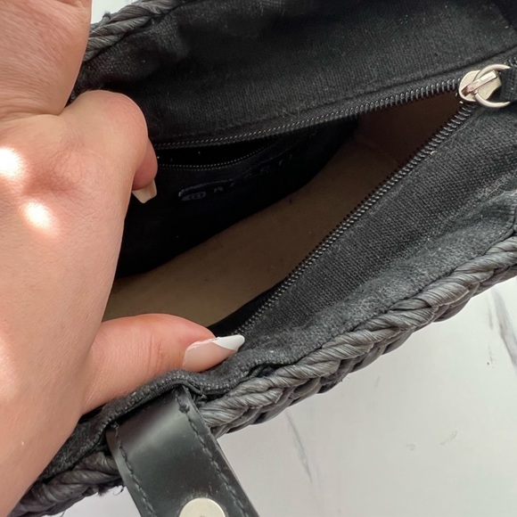 Kenneth Cole Reaction Straw Bag - Picture 5 of 7